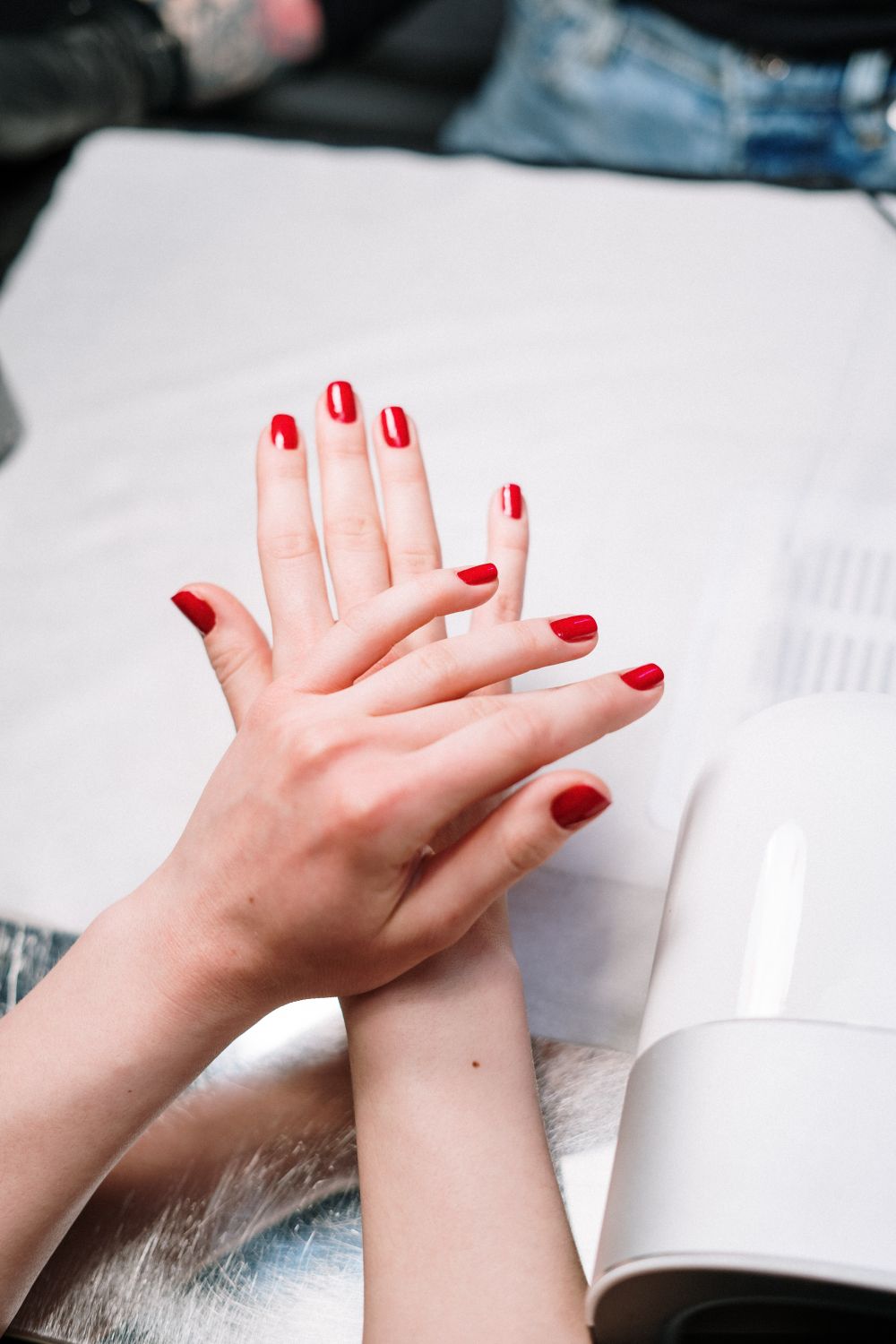 Manicure table